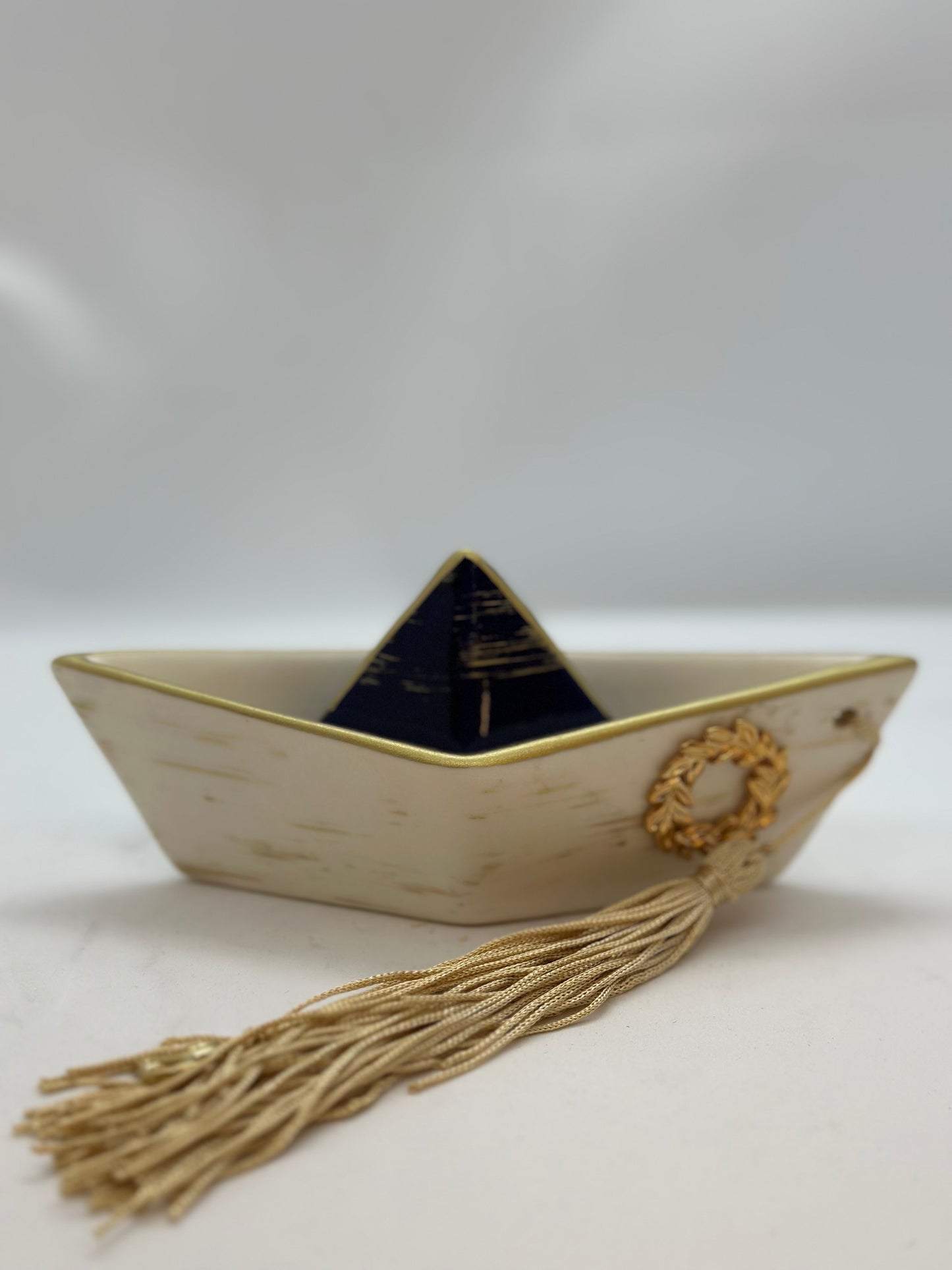 Handcrafted Ceramic Little Boat A Touch of Nautical Charm (Χειροποίητο Κεραμικό Μικρό Σκάφος)