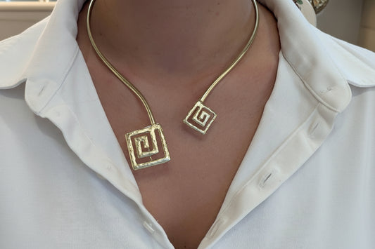 Necklace (κολιέ)